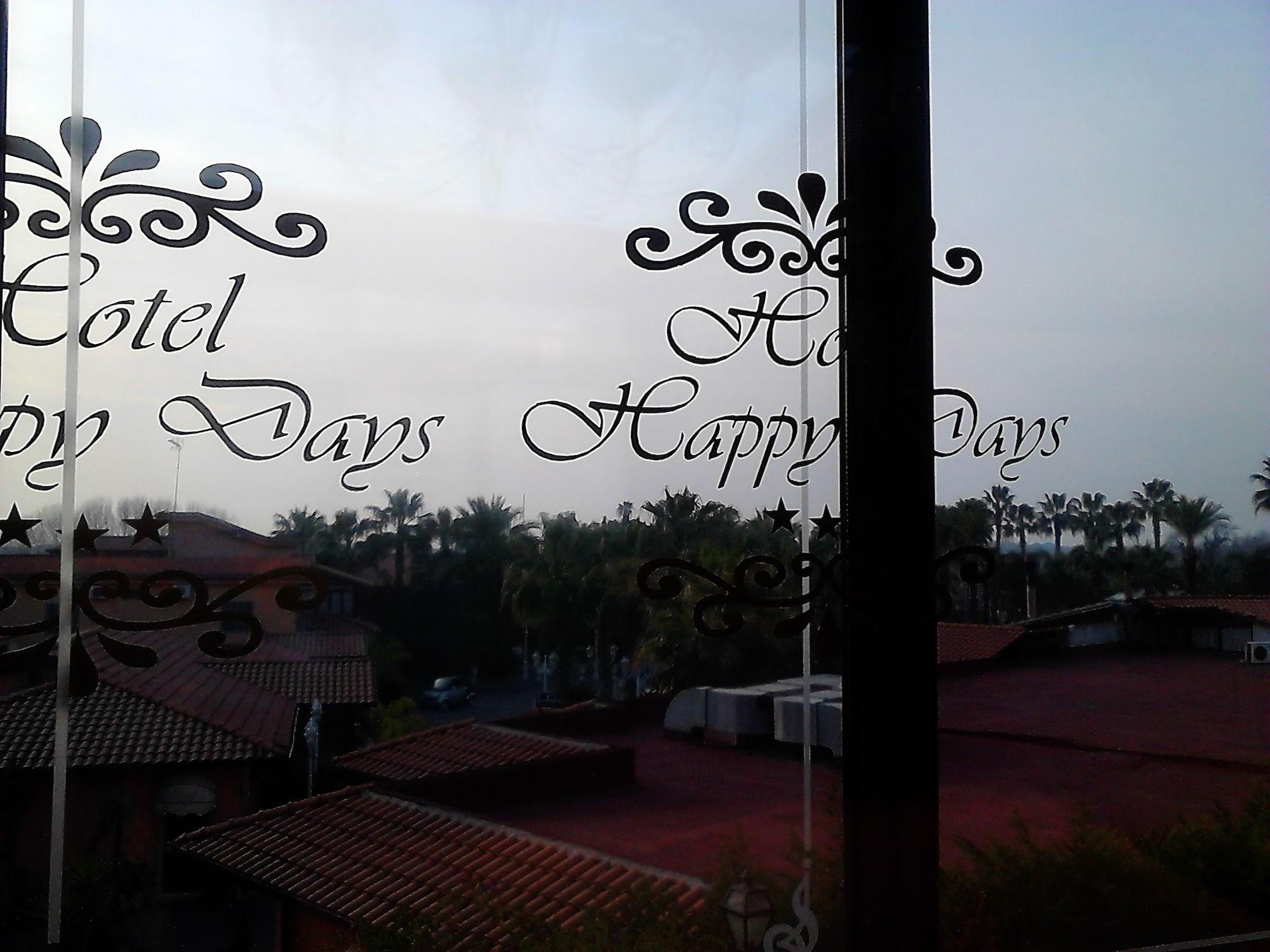 Hotel Happy Days 3*